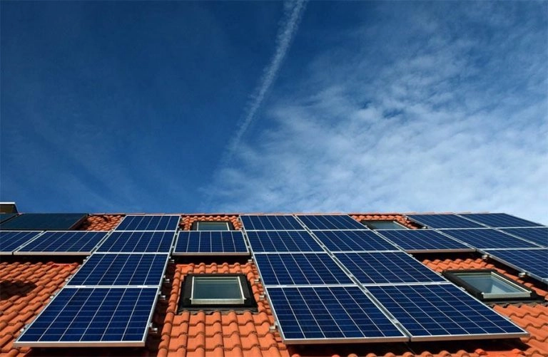 como funcionan los paneles solares fotovoltaicos
