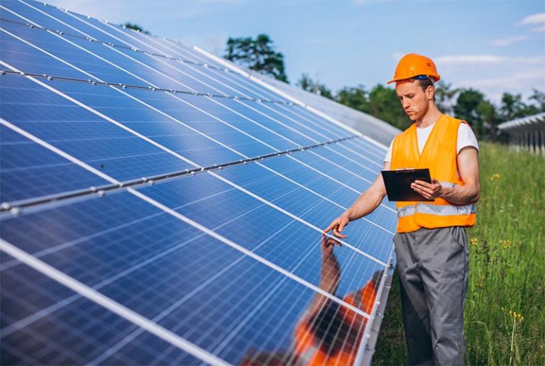 mantenimiento de paneles solares e instalaciones solares fotovoltaicas
