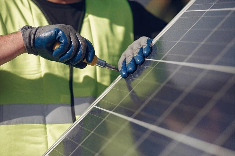 mantenimiento de paneles solares