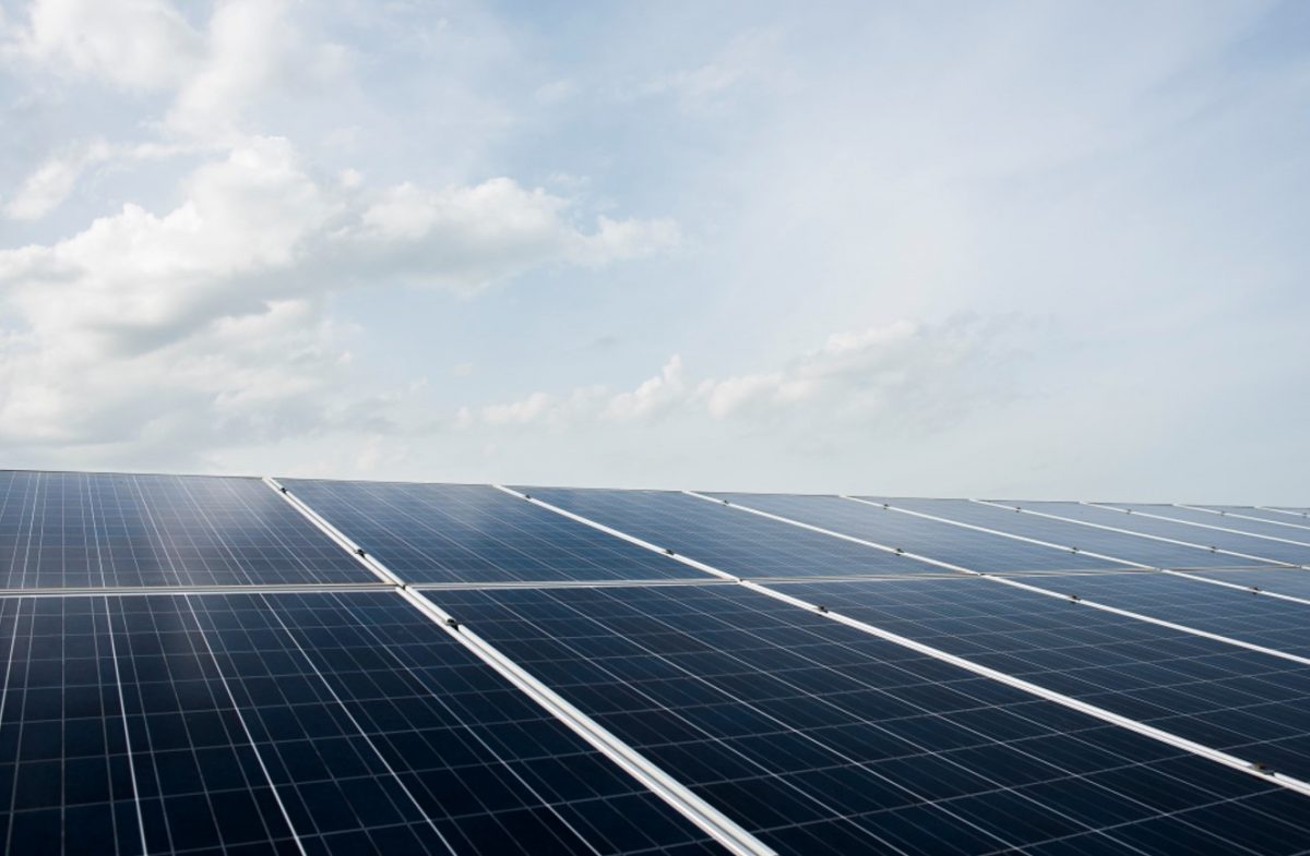 conexión de paneles solares