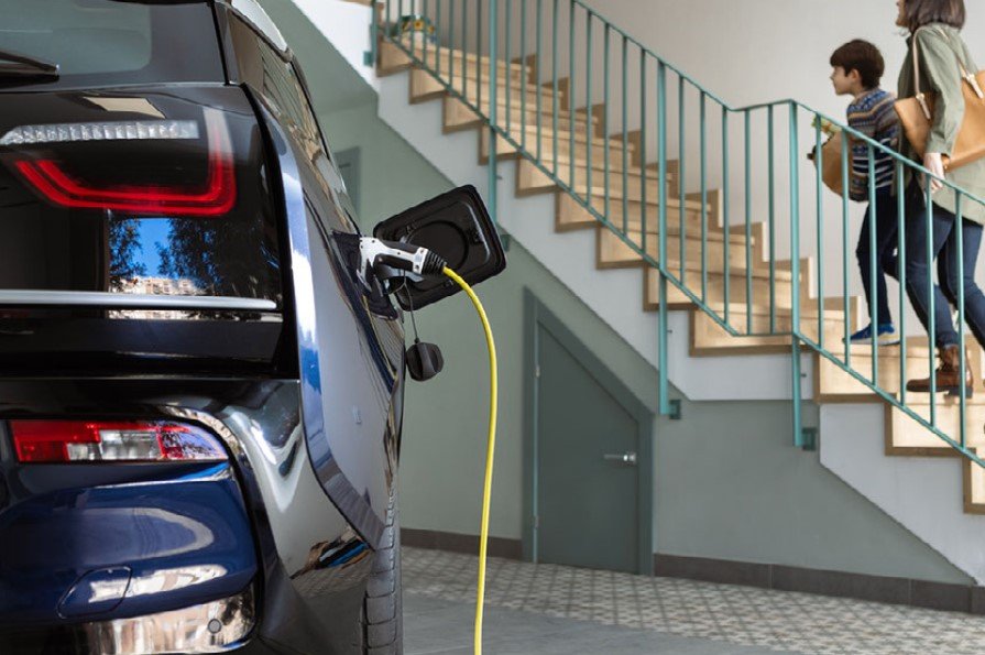 punto de recarga de coche domestico vivienda
