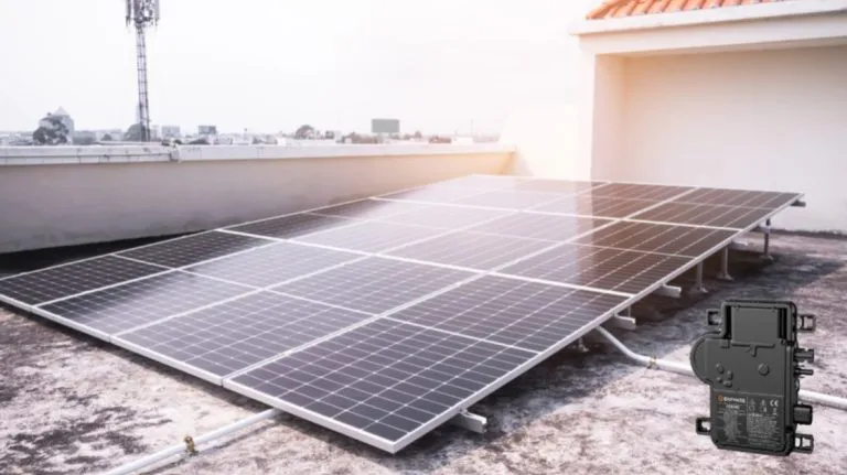 Placa solar con inversor integrado